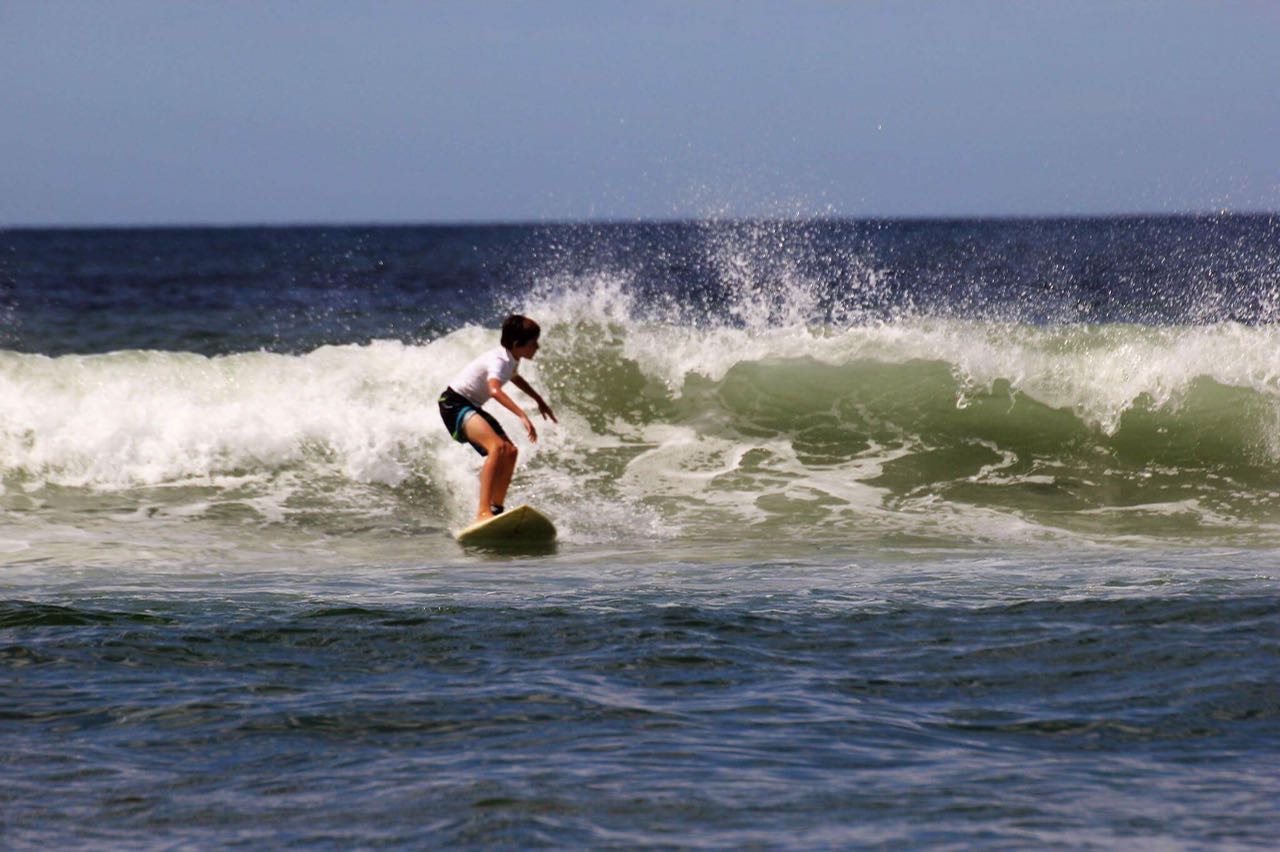 Tamarindo surf lessons