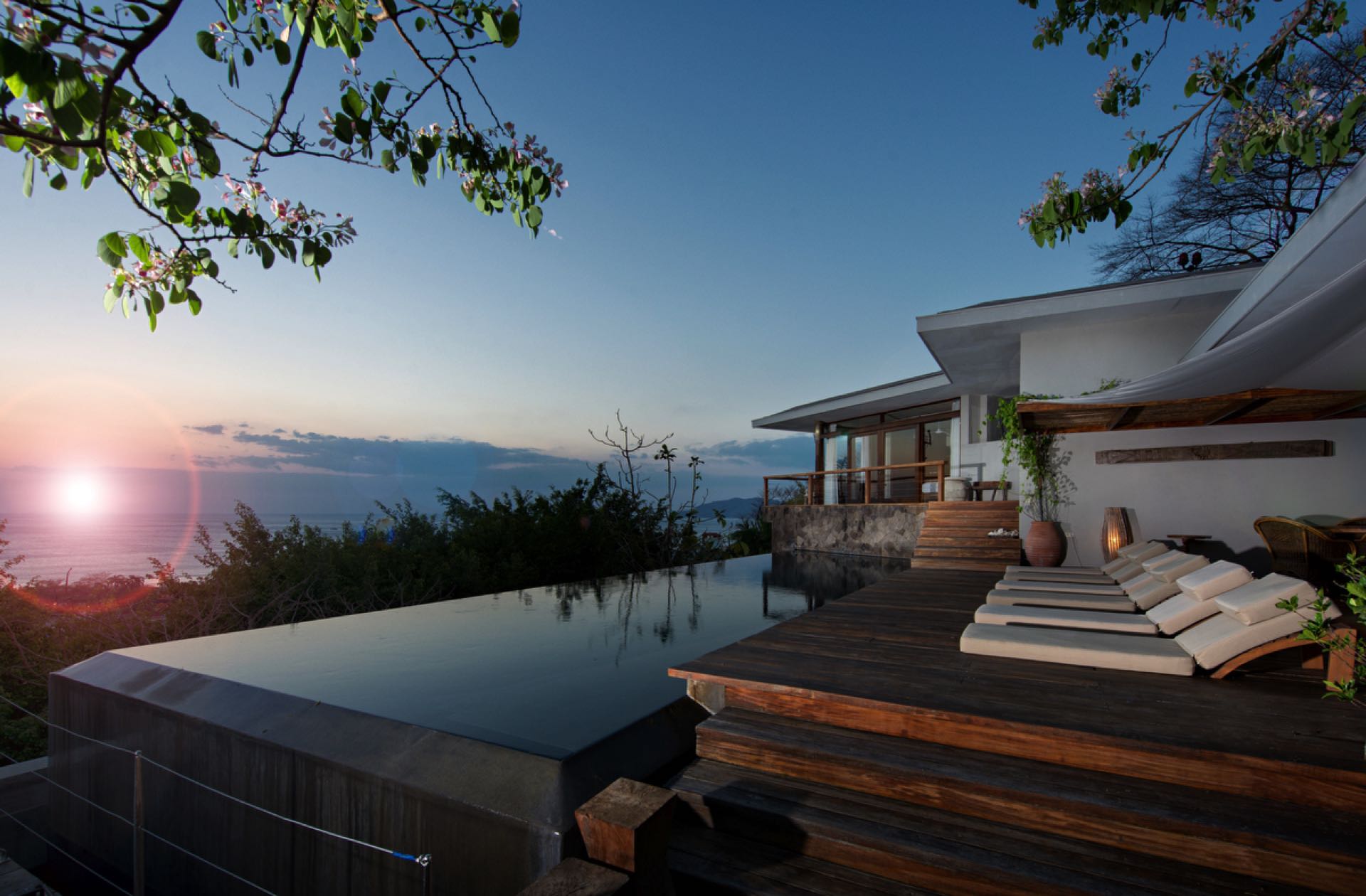 Puros Dieces luxury vacation rental Tamarindo