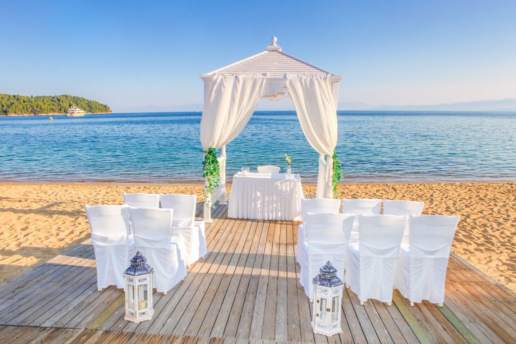 get married on the beach in Costa Rica