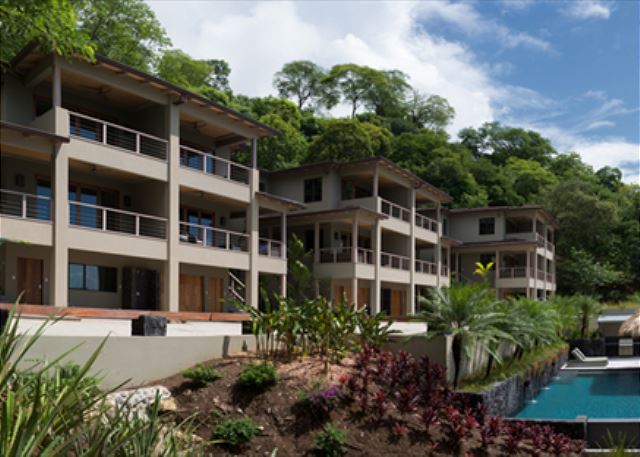 Villa Las Mareas accommodates 44 guests