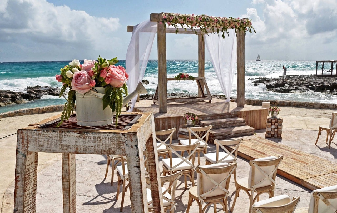 Tamarindo destination wedding rustic chic-min