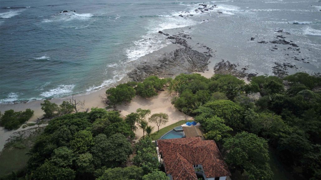 Casa Costa Blanca - large oceanfront vacation rentals in Tamarindo