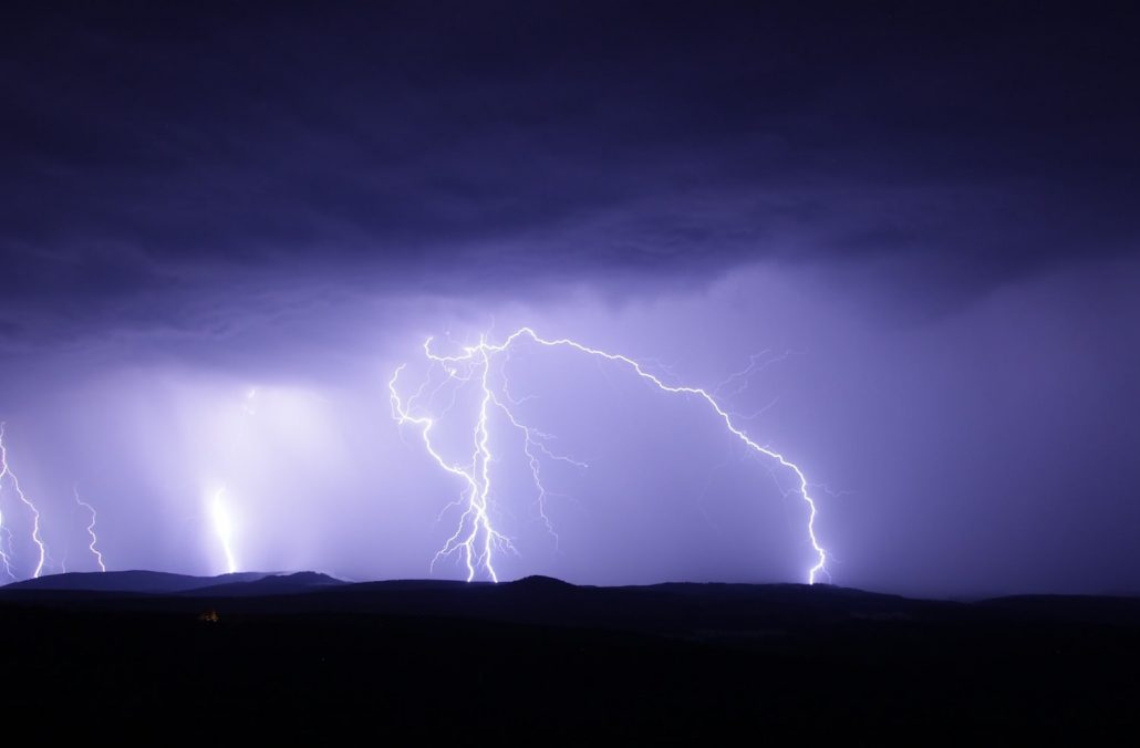 thunderstorms in Costa Rica-min